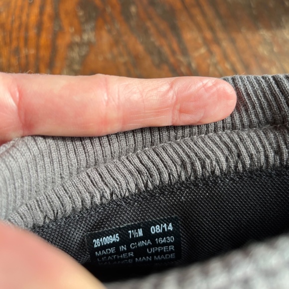 Women’s boots - Picture 2 of 2